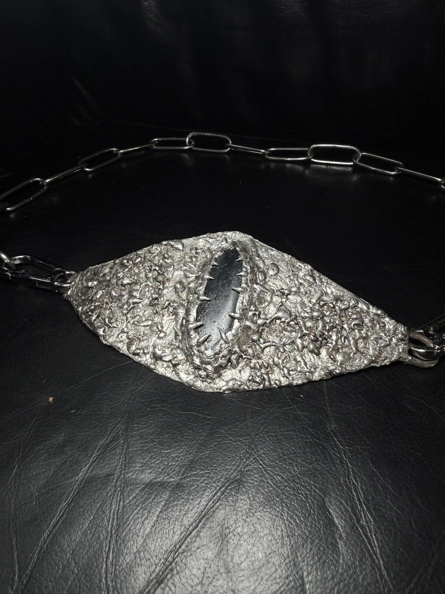 Stone Pulse Belt Black Tiger Eye Edition