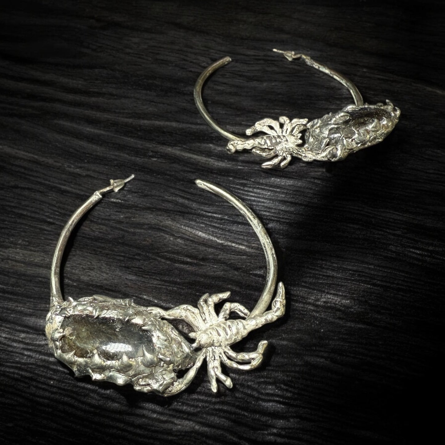 Venom Chant Hoops