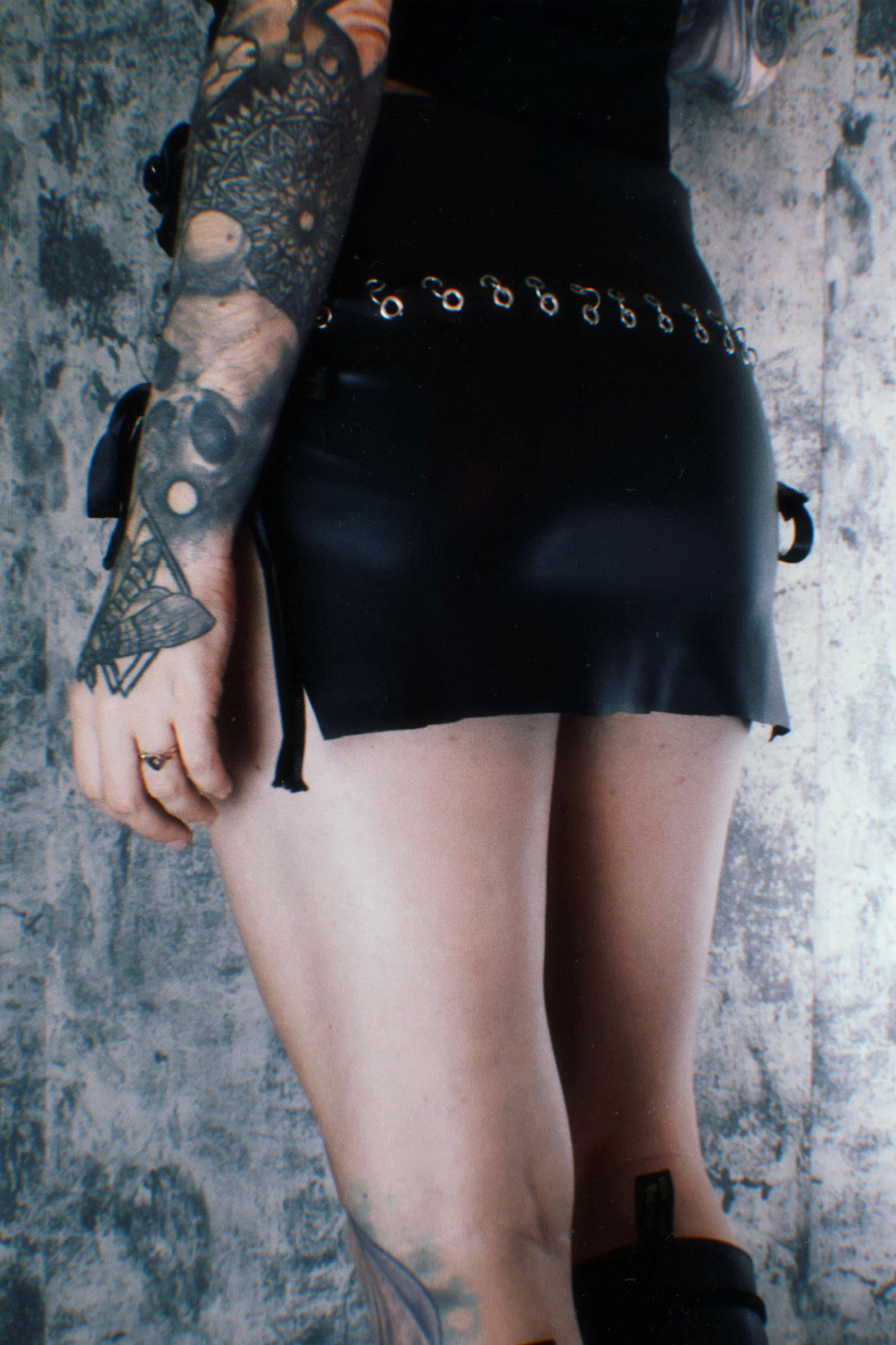 TWIN SLIT MINI SKIRT