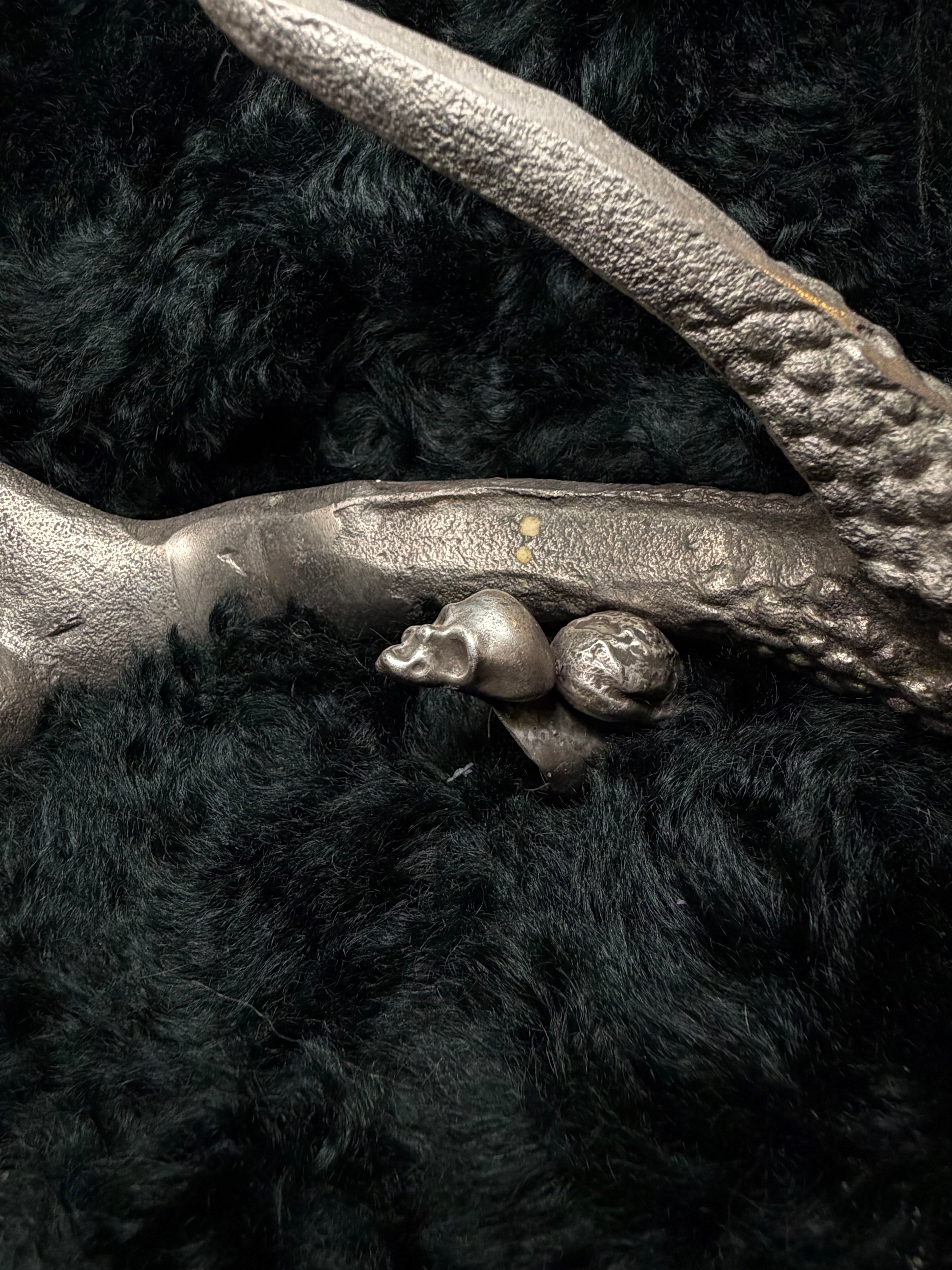 Death's Embrace — Double Skull Ring