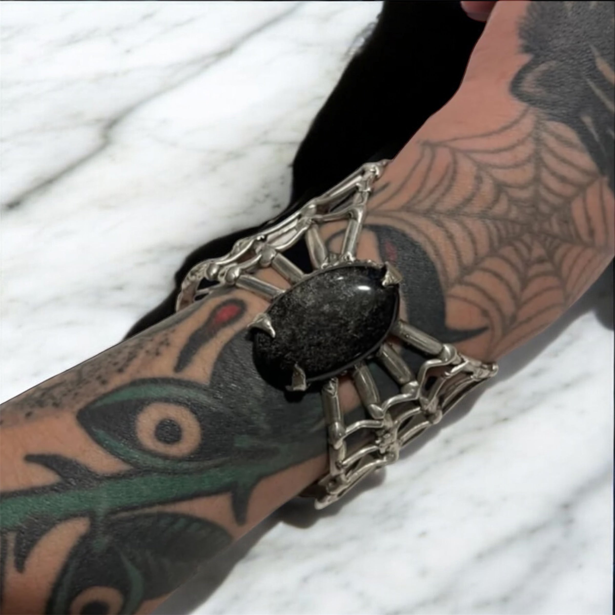 Obsidian Venom Cuff