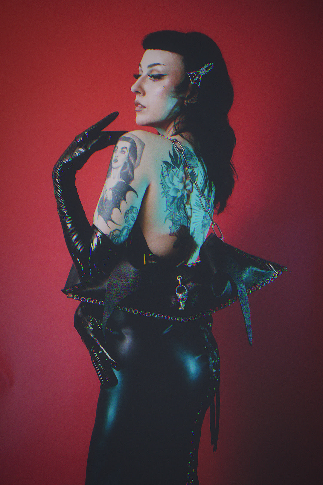 NOIR SPIKE RELIC BAG (Black Leather)