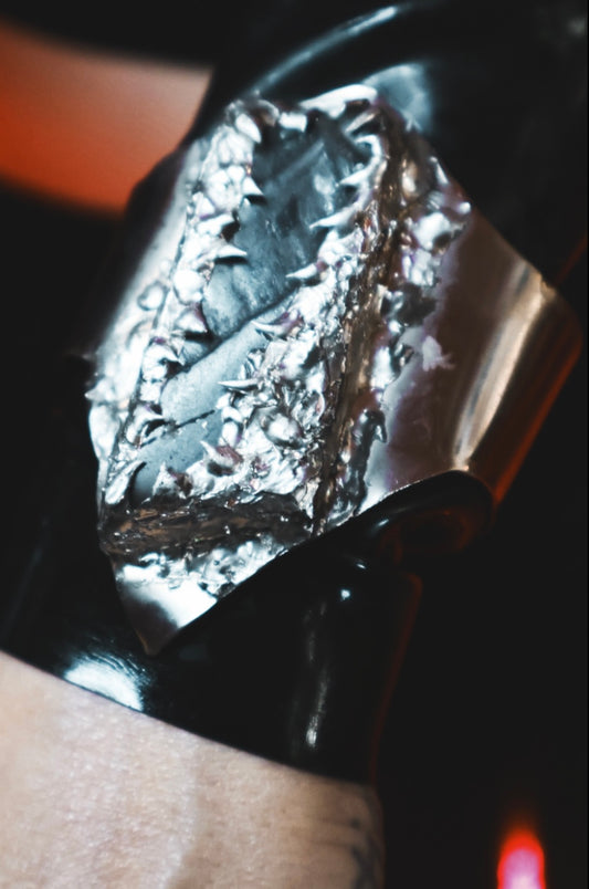 Iron Vein Cuffs ( Set)
