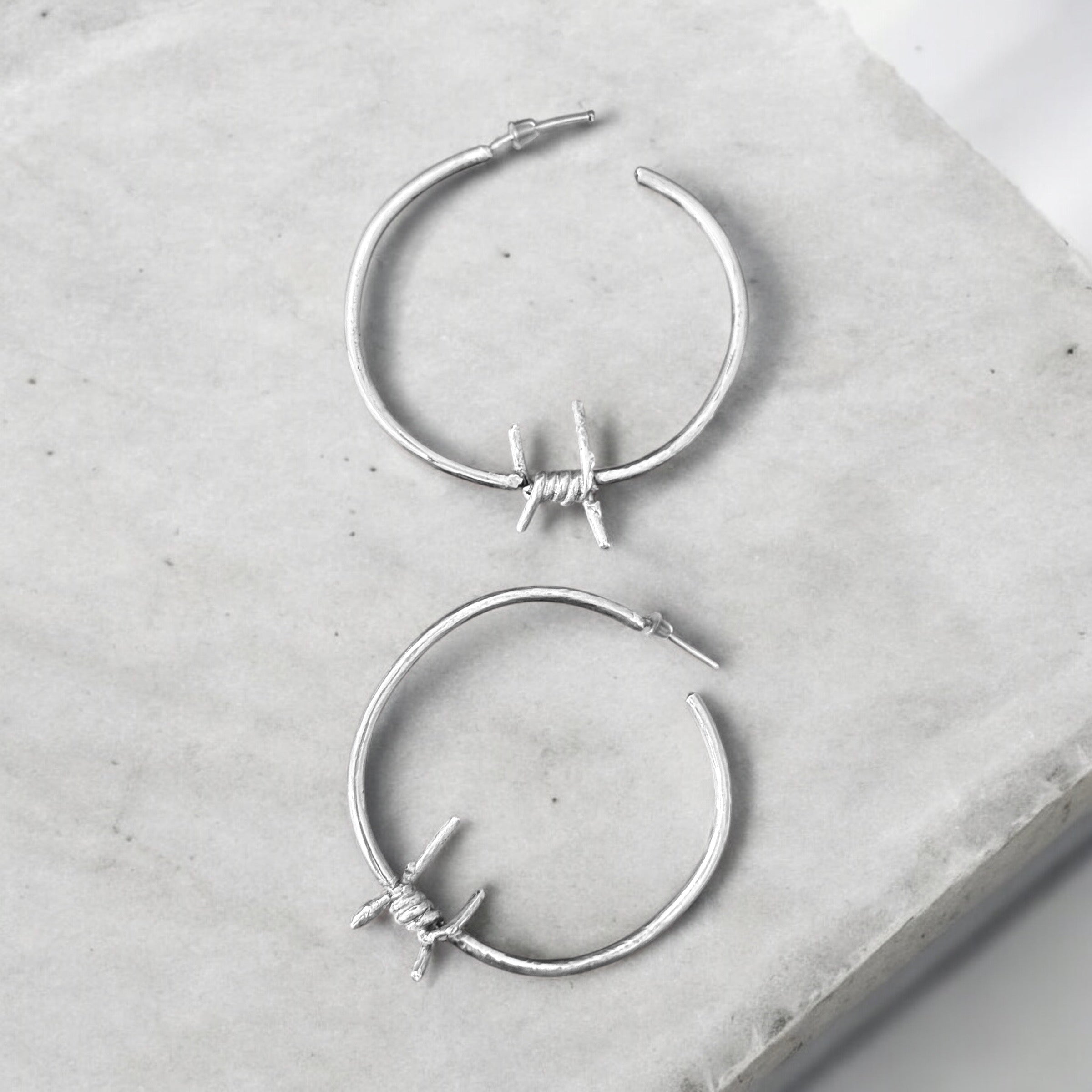 Barbed Wire Hoop Set