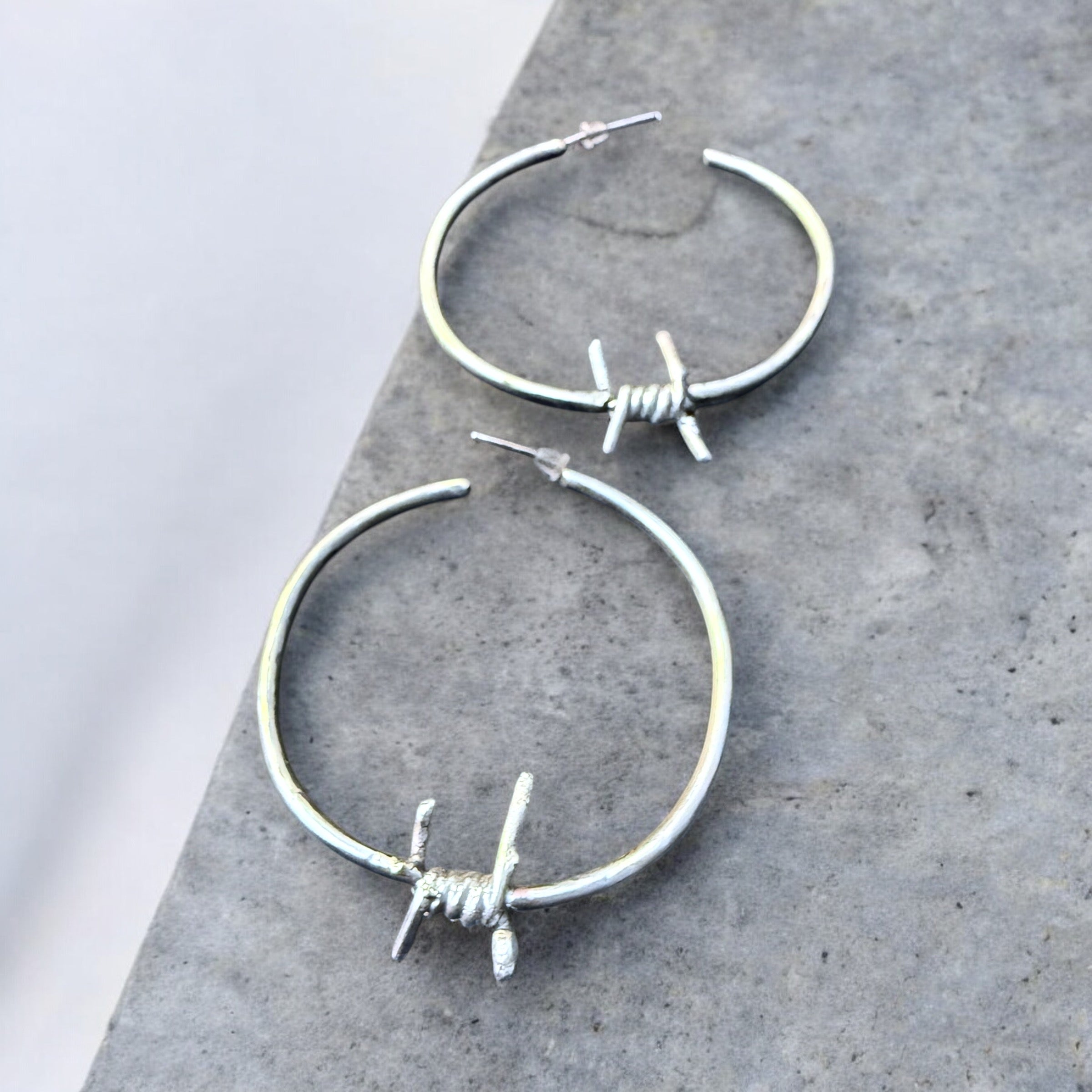 Barbed Wire Hoop Set