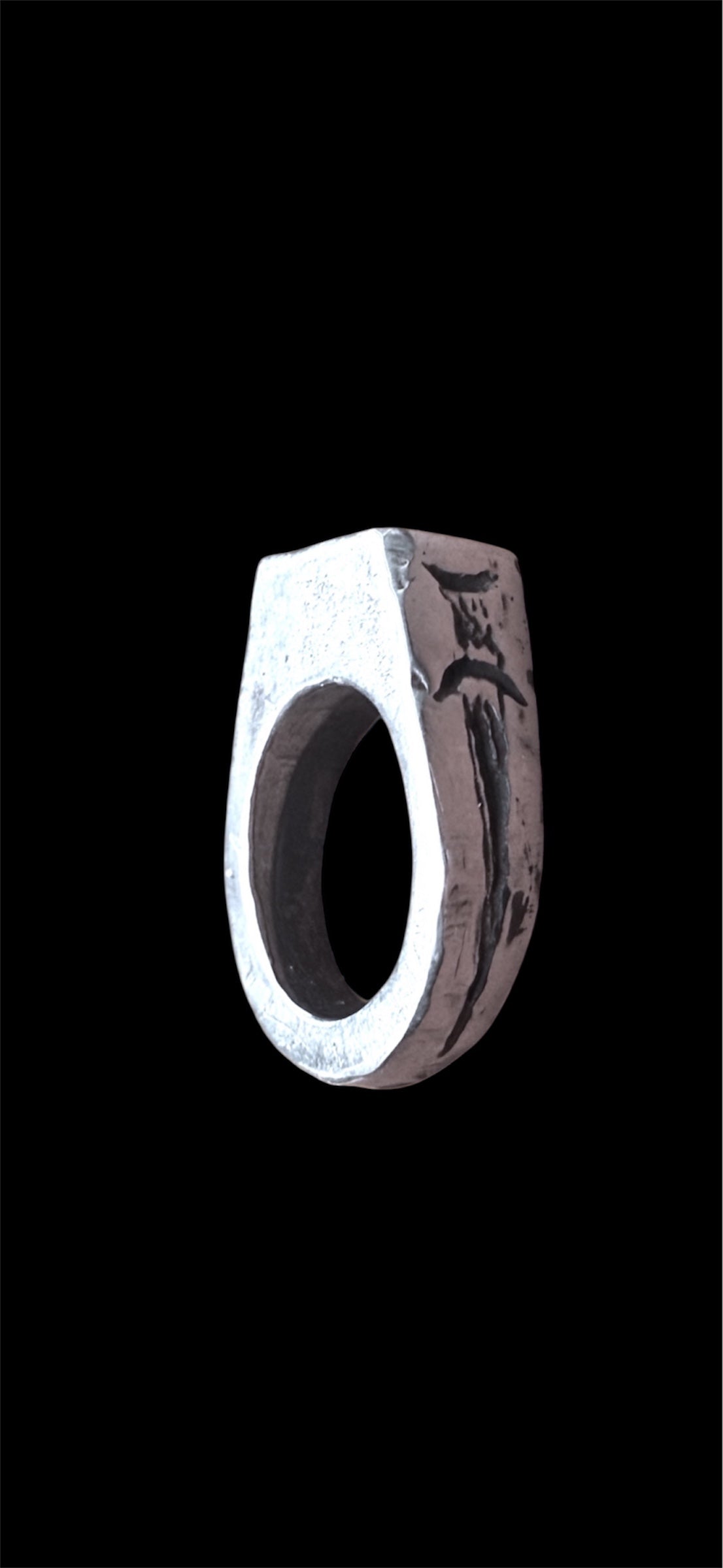 The Blade Signet